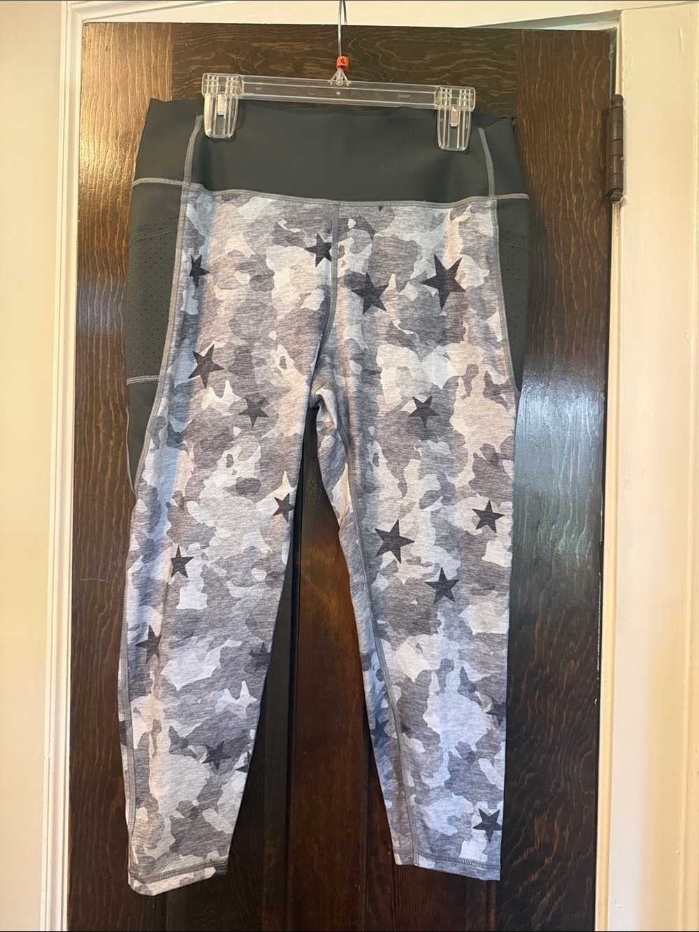 GAP Gray Star Camo Leggings with Dark Gray Waistband and Side Panels